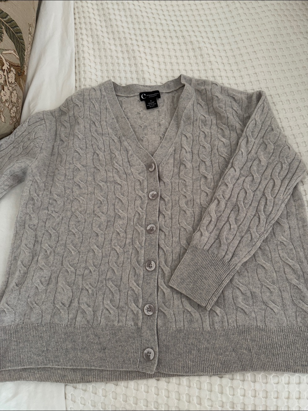 Bloomingdale’s cashmere 2 ply cardigan cable knit sz s
